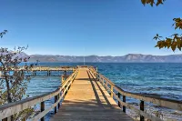 Lakefront Home w/ View: 11 Mi to Palisades Tahoe! - WiFi