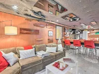 Edmonds Apartment with Private Wine Cellar! Hotele w: Edmonds