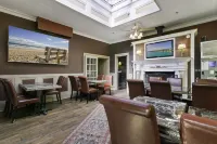 Casablanca Inn on the Bay