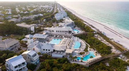 Private Courtyard, Screened Porch and Bikes - Stunning Coastal Retreat Отели в г. Сисайд