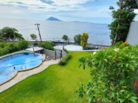 GraVilla Stay Hotels in Malalayang