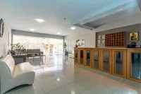 Atrium Hotel