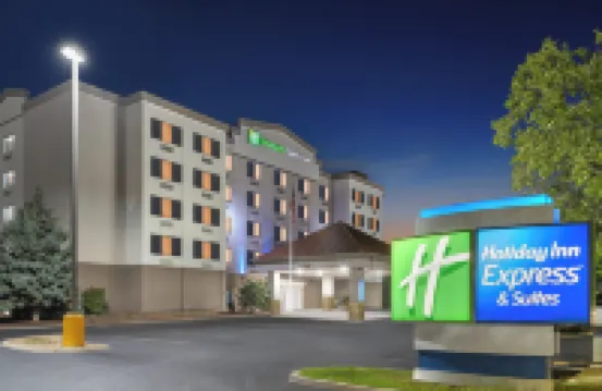 Holiday Inn Express & Suites CORALVILLE by IHG Hotels in Coralville