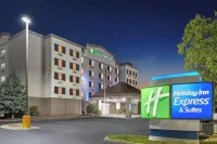 Holiday Inn Express & Suites Coralville Hotels in Johnson County
