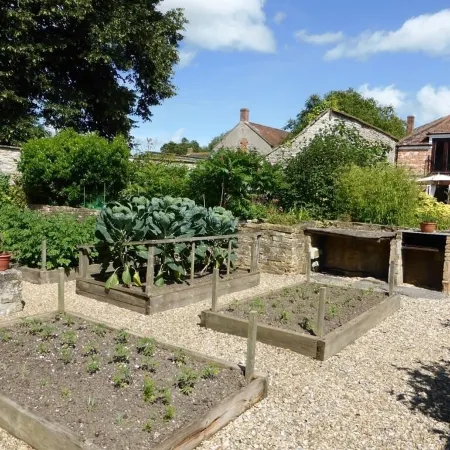 Liongate House