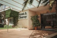 Roc Oberoy - Adults Only - Parkplatz