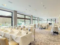 Parc Hotel Alvisse Hotels near d'Coque