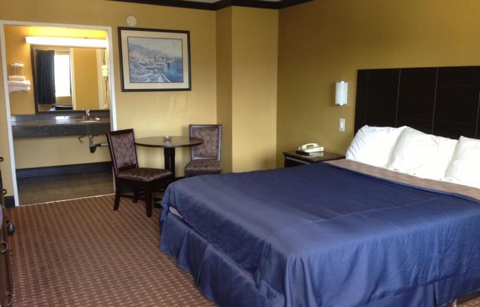 Del Amo Inn