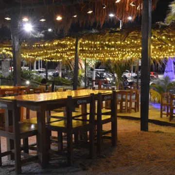 Azul Hotel & Restaurante