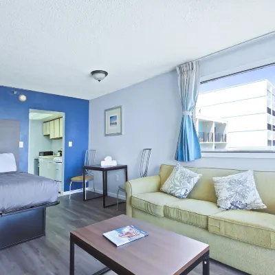 South Seas Ocean Front Hotels near Chapin Memorial Park