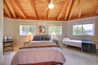 16 Mi to Schweitzer Mtn: Family Gem in Sagle! - parking
