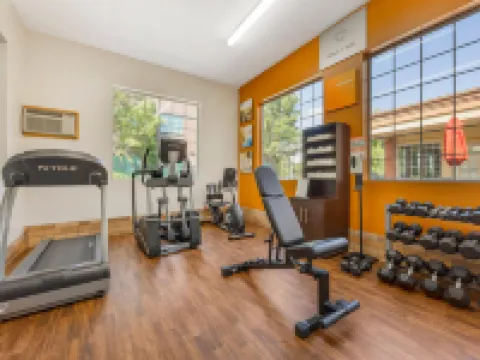 Comfort Suites Salem Hotels in Salem