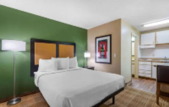 Extended Stay America Select Suites - Tampa - North Airport