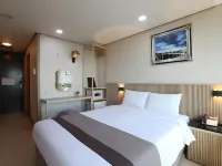 Golden City Hotel Dongdaemun Hotels near Dongdaemun-Gu