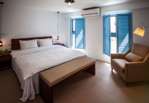 2. 오아시스 호텔 ..