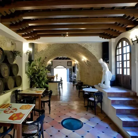 S.Nikolis' Historic Boutique Hotel