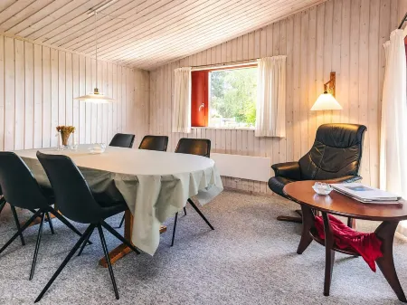 6 Person Holiday Home in Dannemare