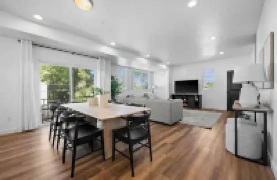 New Townhome | Downtown SLC | 2 Car Garage