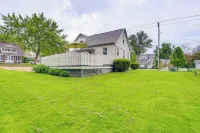 호화로운 하우스 w/ 파티오 - 그린 레이크로부터 2 블록!