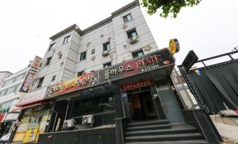 Cheongju Pool House Motel