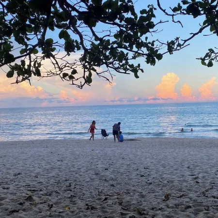 Khanom Golden Beach Hotel