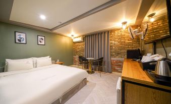 Welkin Hotel