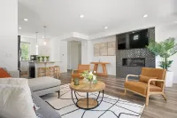 Spacious 4BR Exec Home - Near DIA & Medical Center