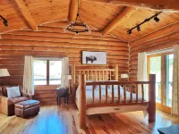 Peaceful Cabin Getaway near Wind Cave and Custer National Park