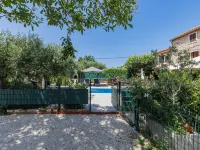 Villa Lucky Hotels in Brtonigla