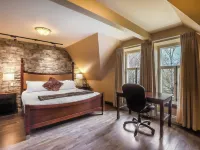 Hotel Chateau Bellevue Hotels near Rue du Tresor