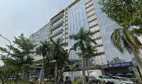 ELONG Hotel Jakarta PIK Hotel di Pluit