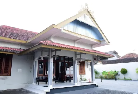 Hotel Iraa