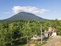 Coboushi Omoya Hotels in Niseko