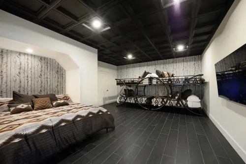 The Summit House - Private Upstate Estate with Unmatched Mountain Views