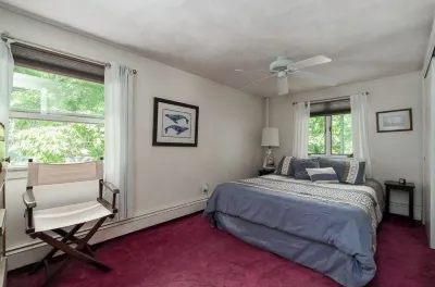 Walk to Good Harbor and Long Beach -Vacation Home Hotels near Long Beach