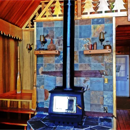 Stunning Views from Custom Cle Elum Cabin! Breweries, Hiking, Fishing, and More!