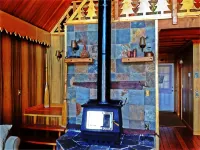 Stunning Views from Custom Cle Elum Cabin! Breweries, Hiking, Fishing, and More!
