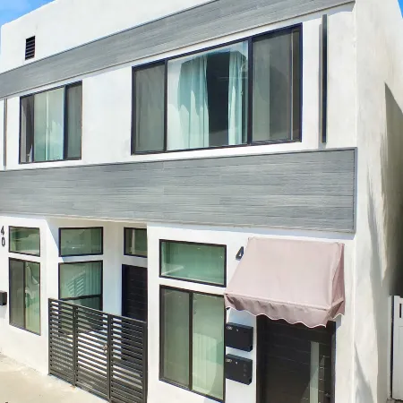 New Beach & Bay Retreat Full of Amenities!