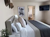 Sleeps 16- Moutain View Hotels in Payson