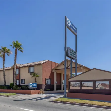 Best Western Desert Winds