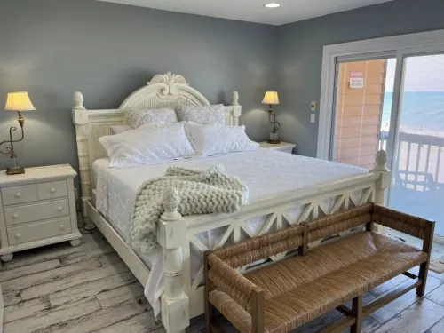 Beachfront Baby💛 Beautiful & New!🌟The only way to stay @ the beach❣️Spacious