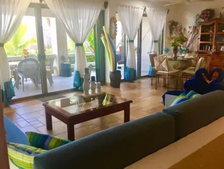 Condo Mirage # 2 by Ecobeaches