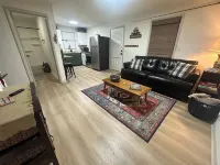 Base Camp Cottage 커크스빌 호텔