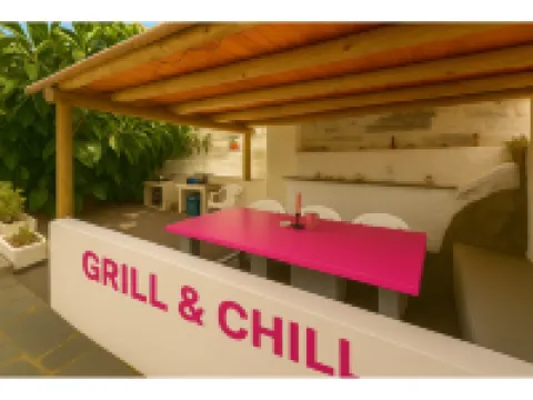 Fantastico 2 - Large Balcony, Free Parking, Air Conditioning, Free Netflix, BBQ