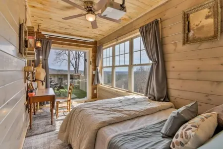 Valhalla Sky Suite at Hisaw Gap