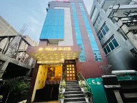 Palm Bliss International Hotel Hotels near Devi Sthan Usri Khurd