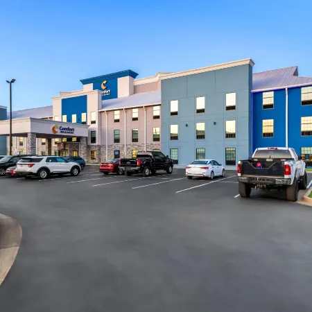 Comfort Inn & Suites River City Decatur