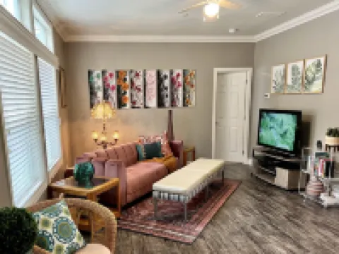 Bright & Beautiful Rose Bowl Retreat