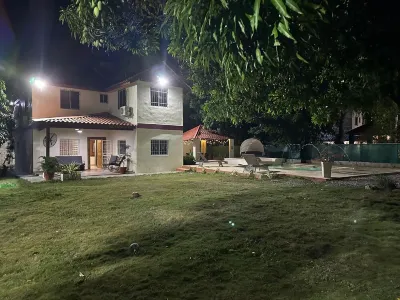 Sunny Retreat, Ultimate Getaway Hotels in 