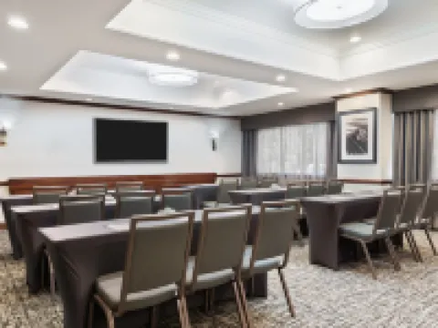 Hampton Inn Hartford-Airport Hotels in Windsor
